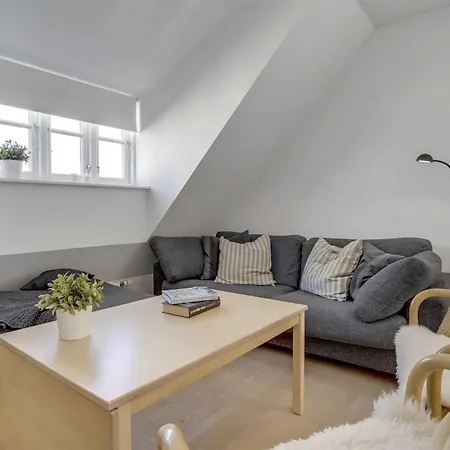 Stephie - 1-1km From The Sea By Interhome