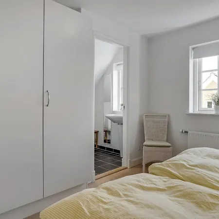 Stephie - 1-1km From The Sea By Interhome *