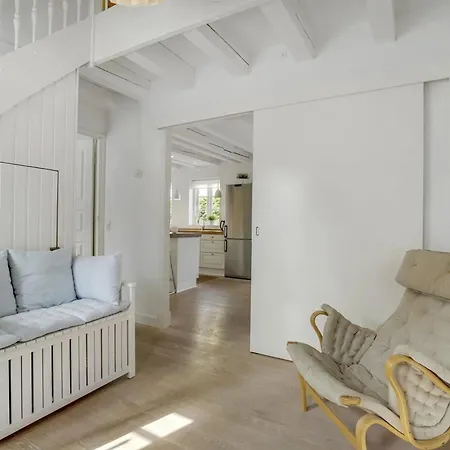 Stephie - 1-1km From The Sea By Interhome *